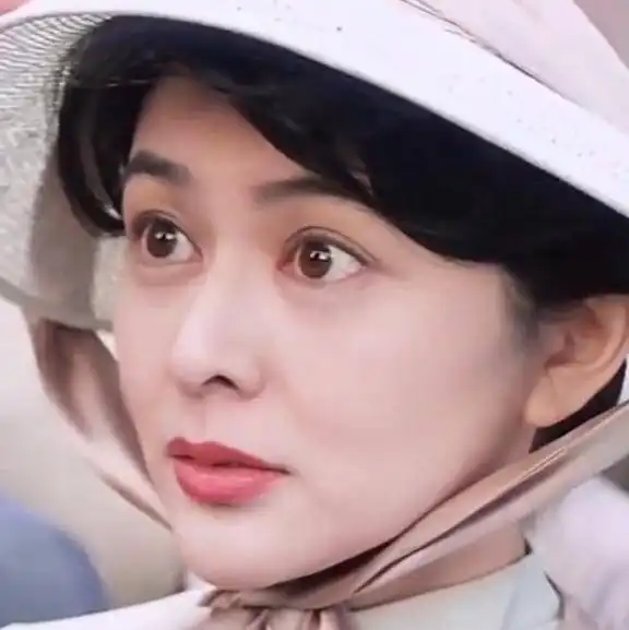 关芝琳让人们记住了"十三姨",生活中的她却"一塌糊涂"