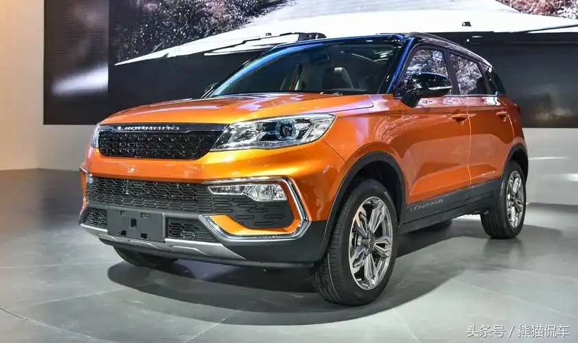 cs10,长4663轴距2700,是湖南猎豹汽车推出的首款城市suv定位于紧凑型