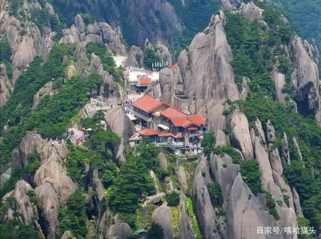 五律小诗《登黄山玉屏楼》