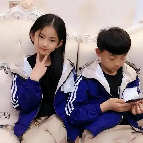 双胞胎兄妹一个睡觉多一个睡觉少上学后的成绩差距特别大