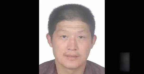 10年山东枯井发现裸尸,一丝不挂只有把特种斧头,警方越查越离奇