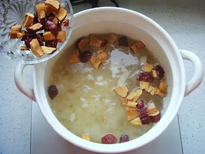 红枣银耳汤怎么做 红枣银耳汤怎么做窍门