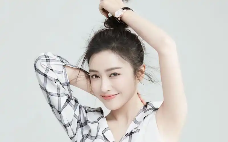 优雅知性琼女郎秦岚写真,高清图片,电脑桌面-壁纸族