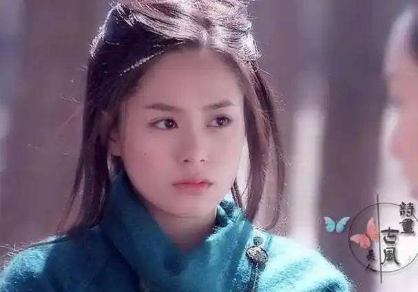 钟欣潼的6个绝美古装,巽芳神还原,程灵素经典,最美的高贵优雅