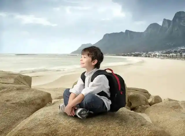 如何避免男孩女性化,养出自信勇敢的孩子,这3招家长一定要学会