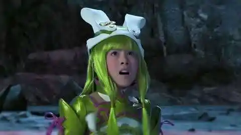 舞法天女朵法拉:蓝天召唤出朵法拉,真的太帅了!