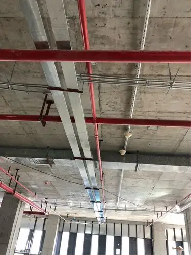 金属线槽制作安装已完成70%