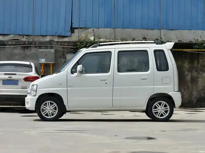 北斗星外观设计优雅大气给人感觉十分不错