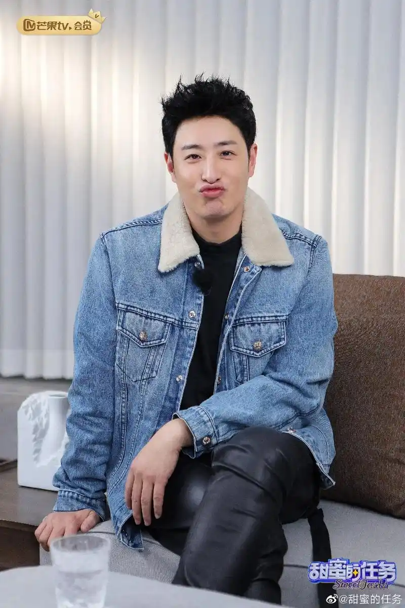 潘玮柏 谁能拒绝傻傻憨憨的肥仔@潘玮柏 反正我是拒绝不了, - 抖音