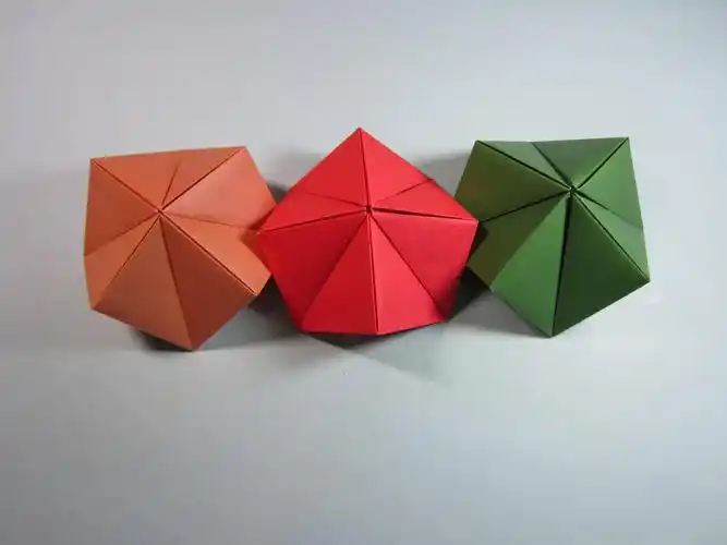 儿童手工折纸教程,简单又好玩的可以变形像钻石一样的小玩具折法