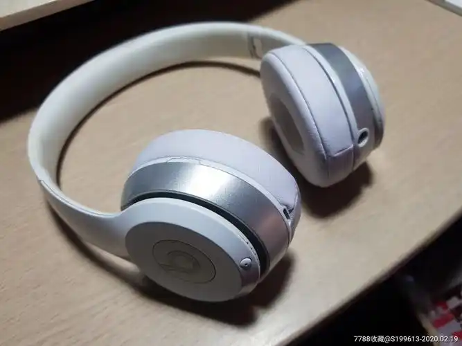 8新魔音solo3耳机保真蓝牙版新换的耳棉罩