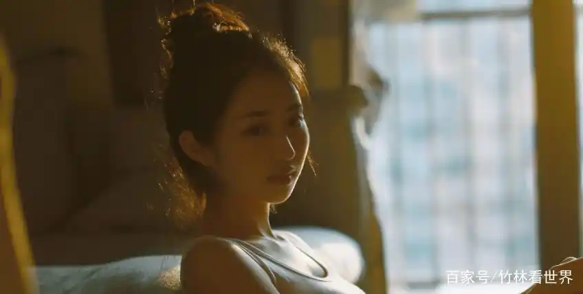 《外来媳妇本地郎》中罗飞雁扮演者刘莹莹,她与康天庥夫妻缘已尽