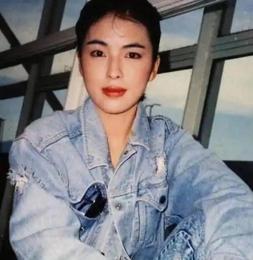 罗美薇:洁癖到3年换21名菲佣,却被张学友独宠35年,她凭什么?插图2