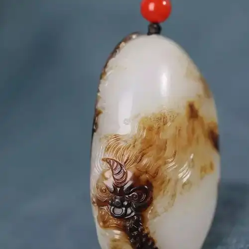 和田玉作品随形窥见市场"死"循环,该重视了_玉雕_价格_料子