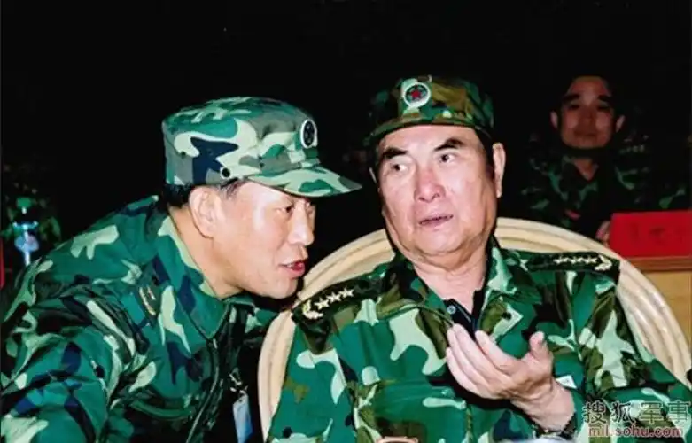 对越自卫反击作战升起的将星(一)张万年将军