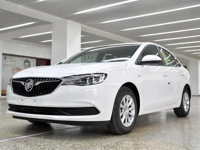 别克英朗18款15t手动进取型