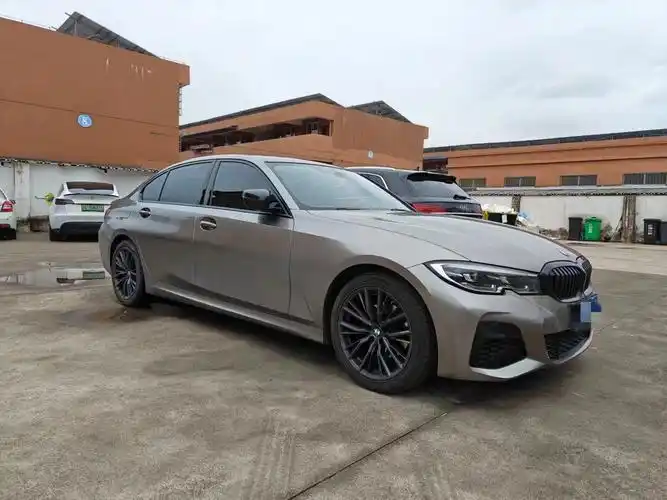 宝马325li m运动耀夜版 21款 改了液态金属银,已备案,公里数3w. 火山