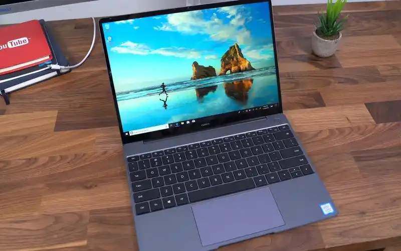 【油管搬运】深空灰版华为matebook 13开箱测评!