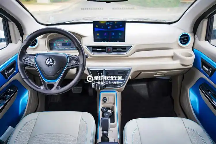 鸿日电动s1pro锂电图片