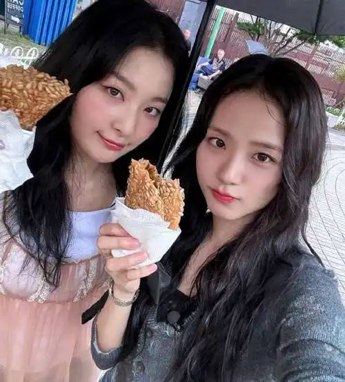 kimjisoo超话92#金智秀韩剧新乌托邦#  【图片】240816 智秀ins