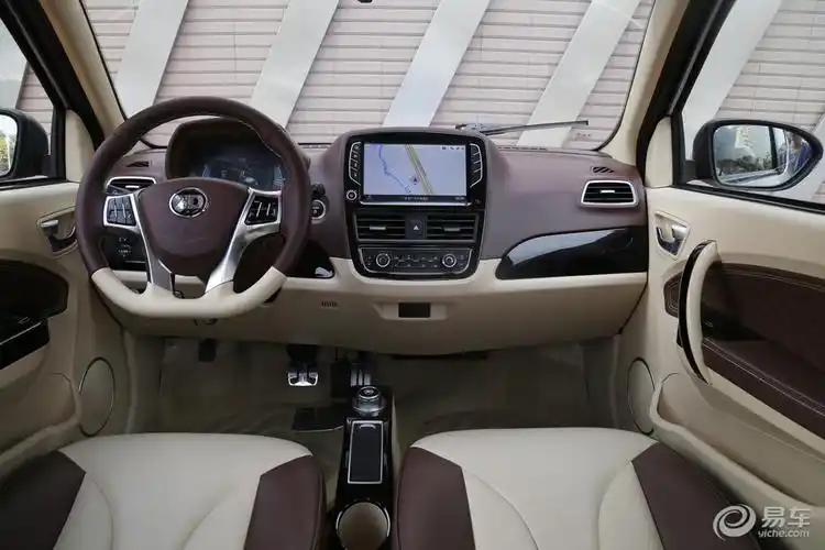 【知豆d22017款d2s中控台整体汽车图片-汽车图片大全】-易车