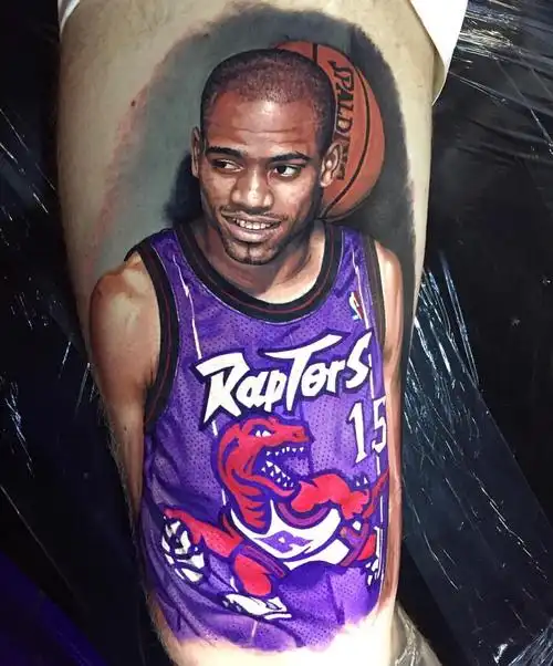 大臂写实蓝球明星纹身图案