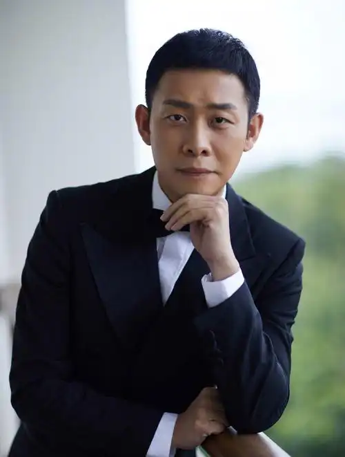 张译对待不同女星态度,暴露真实人品!这个动作是装不出来的(1)-度小视