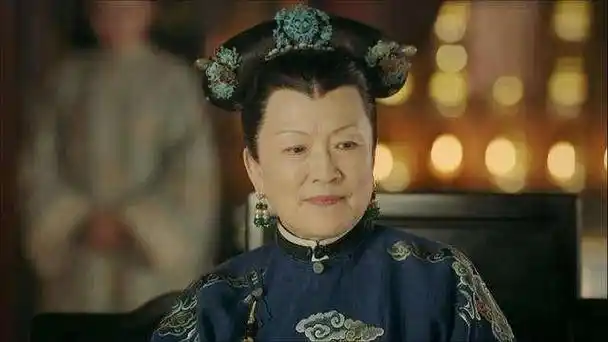 甄嬛对他,也当然是有几分关心的了,还嘱咐裕太妃放宽心,有自己在,没有