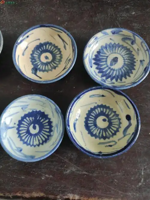 03清代青花瓷碟子一组7个