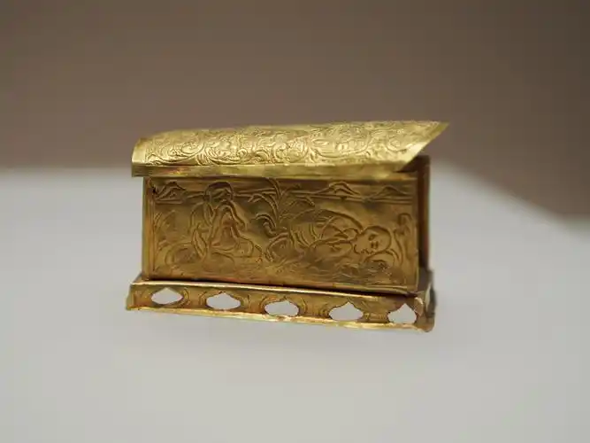 北宋錾花金棺定州博物馆藏