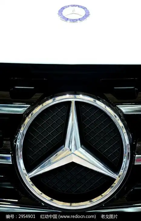 镀铬的奔驰logo