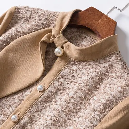 折后价     ¥ 3999在售价  ¥ 3999 掌柜mono原创设计师品