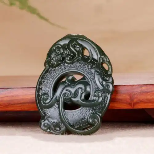 0成交0件省级玉雕大师苏晓非亲工和田玉白玉仿古瑞兽挂件吊