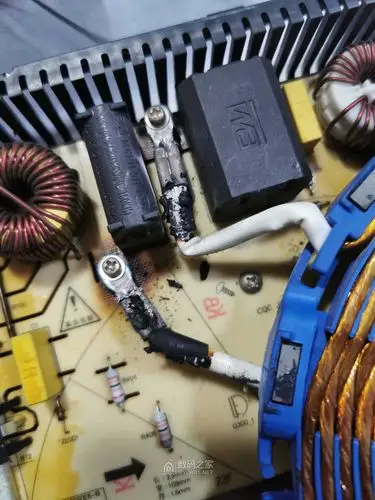 莫莫九阳电磁炉c22l86间歇加热故障拆解维修