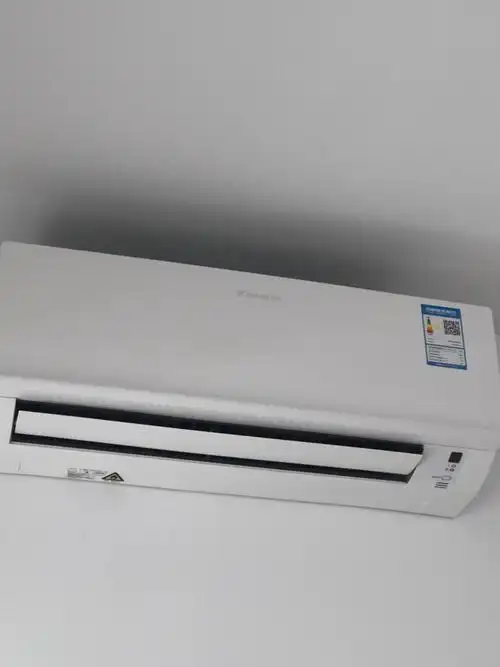 大金空调的康达变频大15匹无感送风家用挂机s336白色emax7是一款高效
