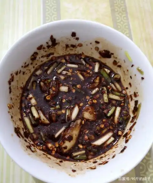 贵州正宗自制辣椒水(蘸水),蘸蔬菜茄子一般不好吃