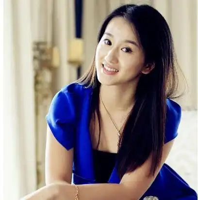 由青年演员李木子,张倬闻领衔主演的电视剧《穷孩子富孩子》正在热播