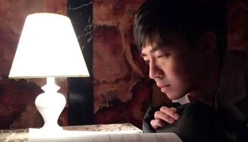 回顾俞灏明:毁容被公司放弃好友背叛,他蛰伏五年如今成人生赢家