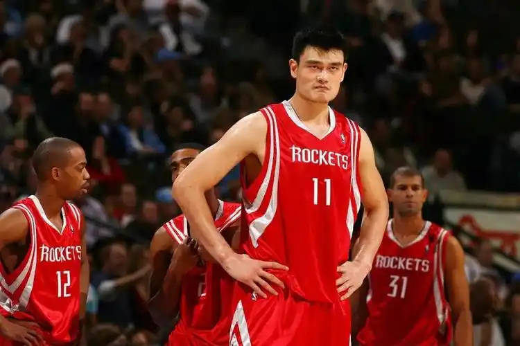 为什么姚明退役那么早(麦迪说出了姚明退役的原因,对比奥尼尔,姚明