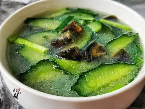 【皮蛋黄瓜汤】