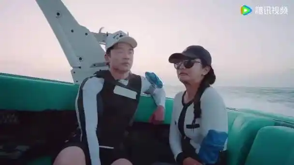 张纯烨 江俊霖扛不住李梦蝶的输出~啊啊啊啊啊我愿称李梦蝶为恋综最帅