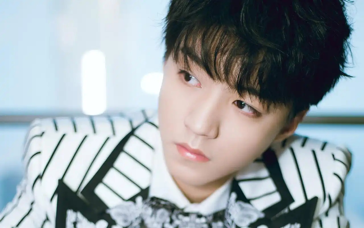 2018年10月15日 15:49   关注  王俊凯 写真 帅气 壁纸 评论 收藏