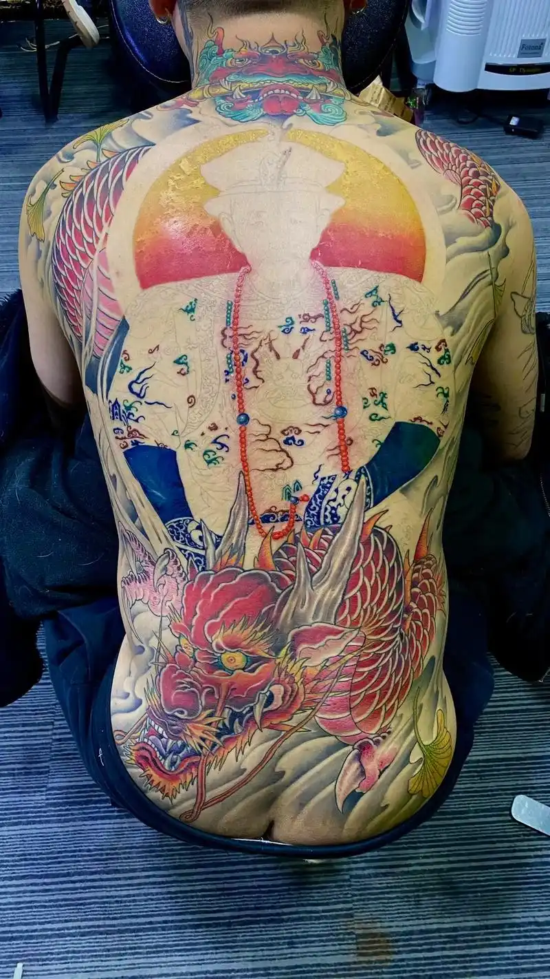 满背纹身 #康熙自己作品刷到两次热门了.我怎么着也得发一 - 抖音