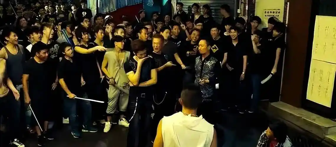 吉林"地下皇帝"梁旭东,残忍作恶长春十余年,最终下场大快人心_工作