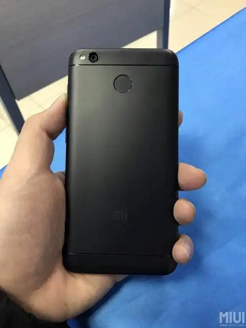 黑色的红米4x质感实在很不错啊