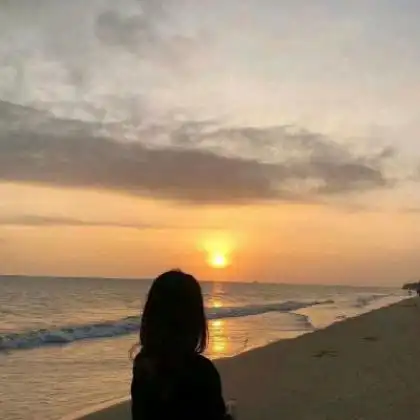 2021好看情侣头像唯美背影一男一女两张图片