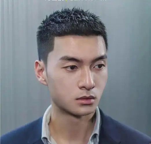 2021最受欢迎的男生发型(2021年男士最热门发型)-稻草号