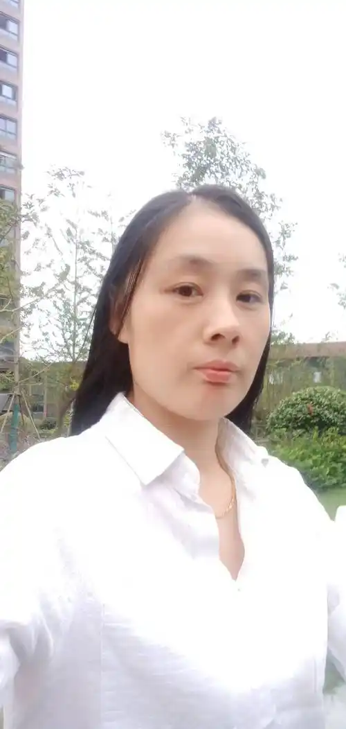 42岁离异女征婚照片(id:2827186)_江苏南京征婚交友_我主良缘网