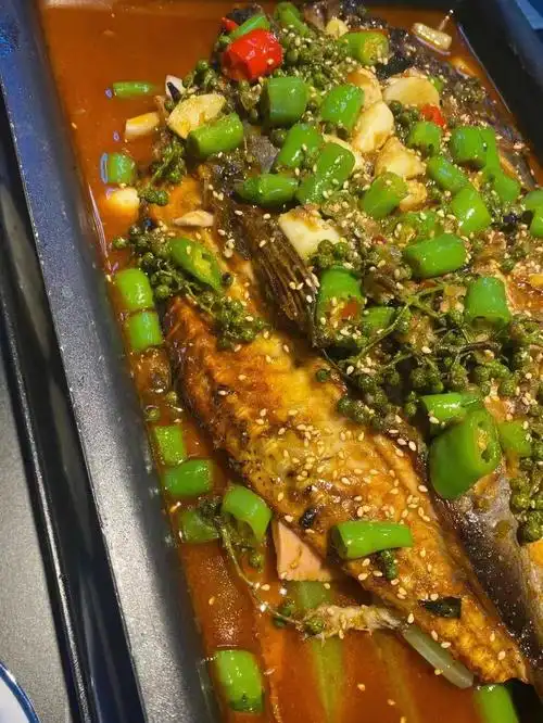 传媒大学的藤椒烤鱼我愿称之为烤鱼好吃的最 要去鬼笑石的朋友们建议