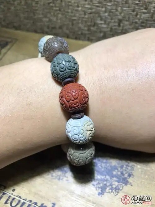 阿拉善玛瑙彩玉回纹珠手串一条!